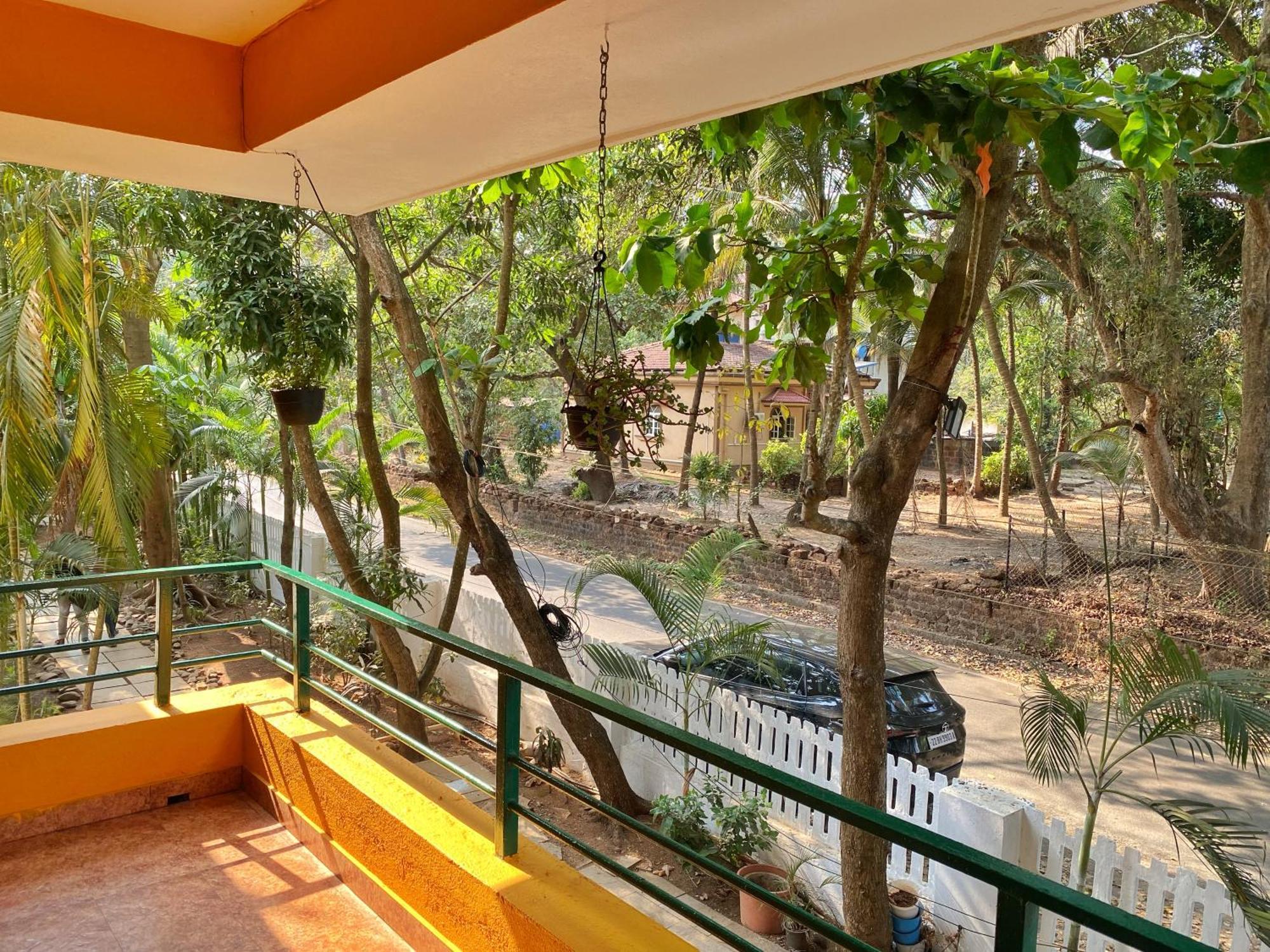 Apartamento Bluebell Meadows 2Bhk Varca Exterior foto