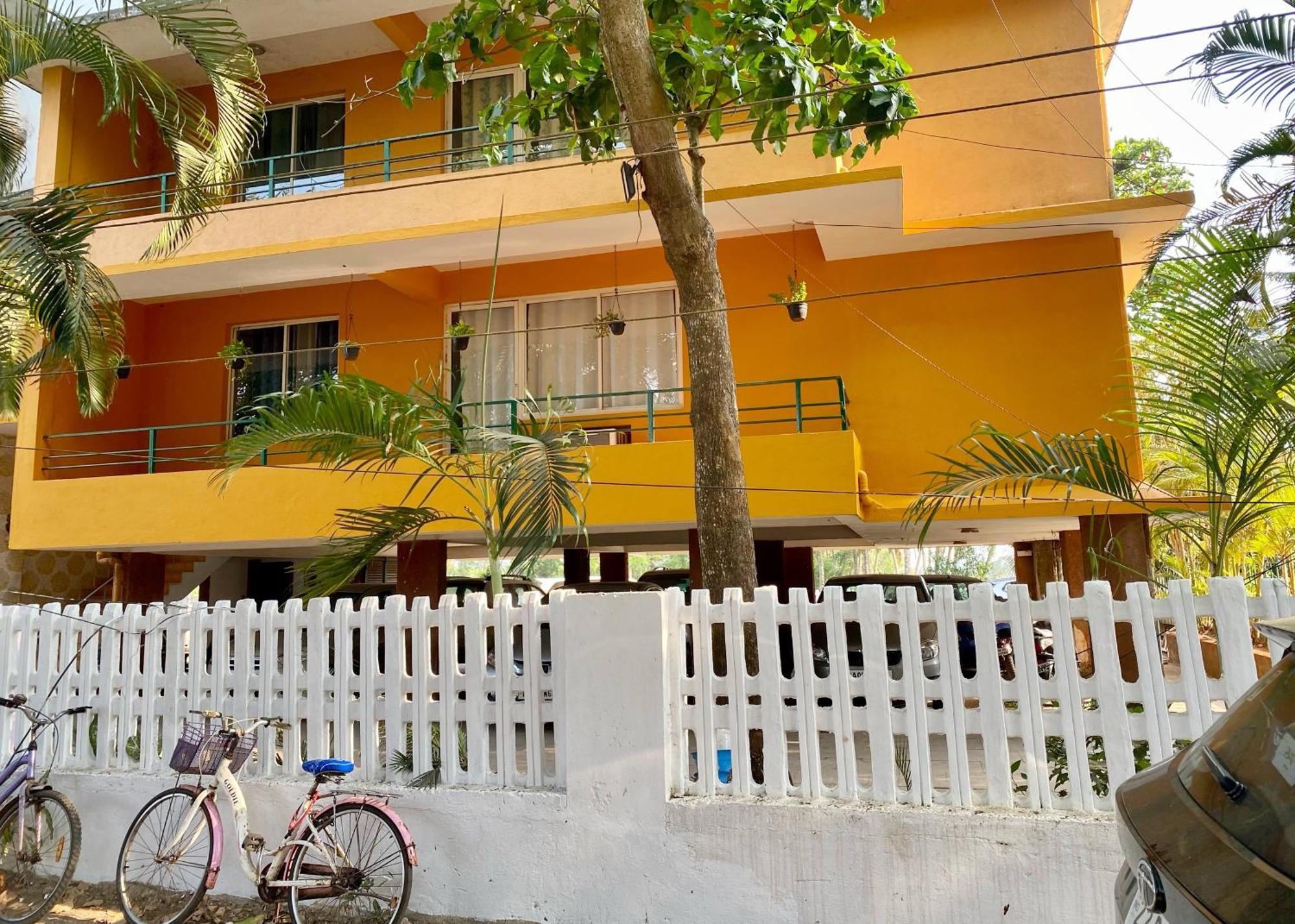 Apartamento Bluebell Meadows 2Bhk Varca Exterior foto