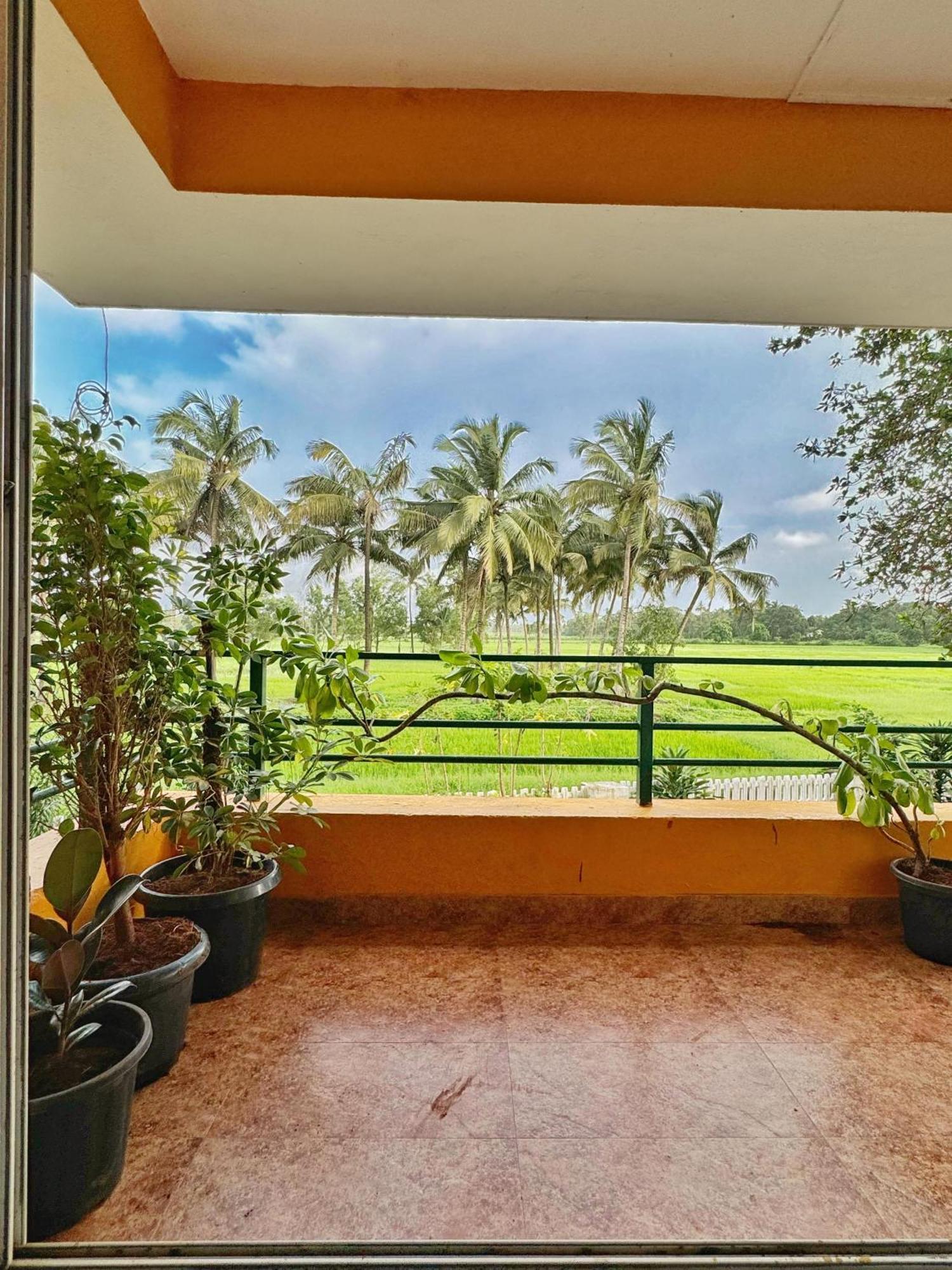 Apartamento Bluebell Meadows 2Bhk Varca Exterior foto